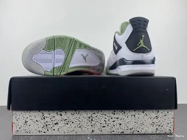 Kicktheory AQ9129-103 Seafoam Jordan WMNS 4 Air 0503